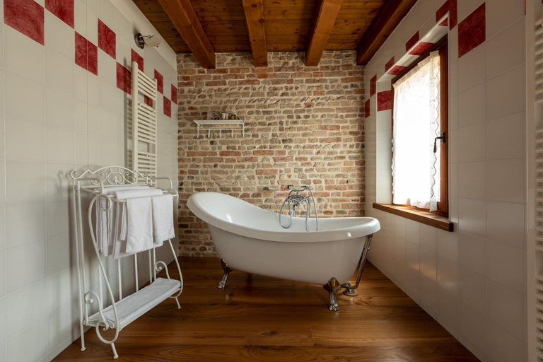 Bathroom 3, Ca' Muliner, Pordenone