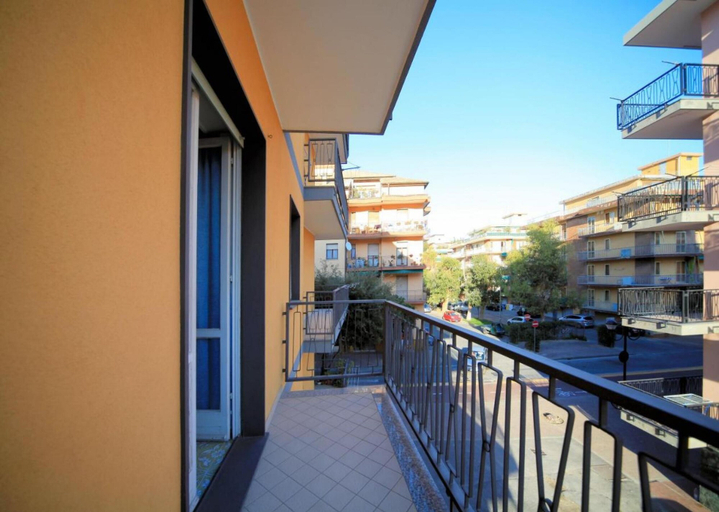 Others 5, Giardini 13 Int 10 in Borghetto Santo Spirito, Savona