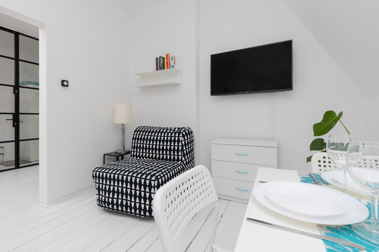 Others 5, Bright Studio Szczuczyńska by Renters, Warsaw