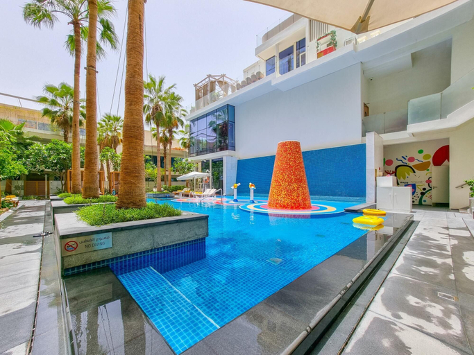 Sport & Beauty 5, DXB - Five - 41506 - PJ, Dubai