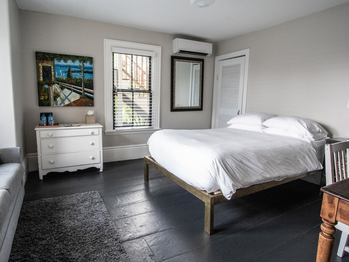 Bedroom 3, Waterford Inn Provincetown, Barnstable