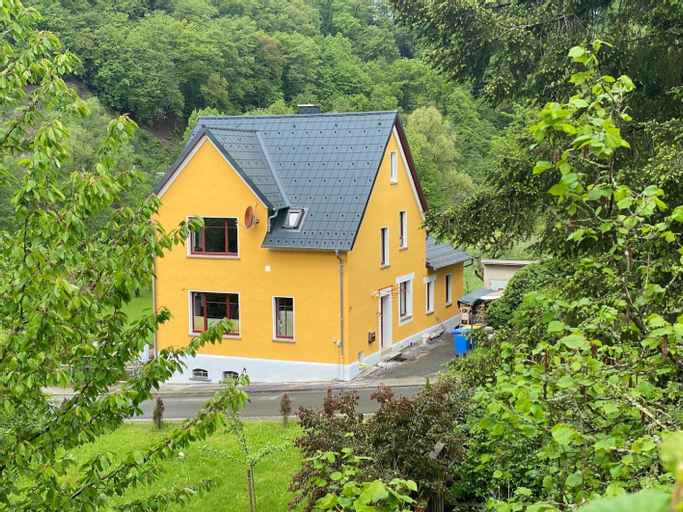 Kleine-Radoase, ruhiges okologisch renoviertes Doppelzimmer, Limburg-Weilburg