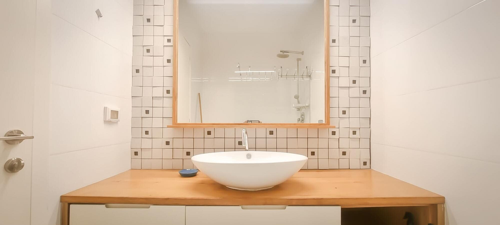 Others 5, Maon Saphir in Tel Aviv-yafo