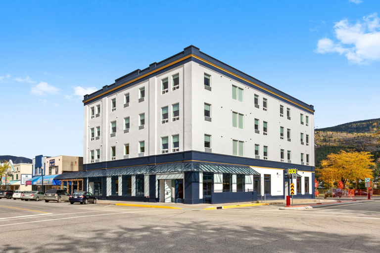 Exterior & Views 2, Crown Columbia Hotel, BW Premier Collection, Kootenay Boundary