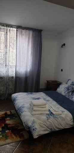 Others 5, Casa Trotus, Targu Ocna