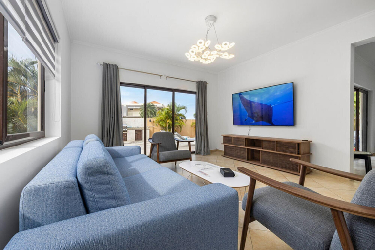 Bedroom 3, 4BR Villa Gold Coast w Pool