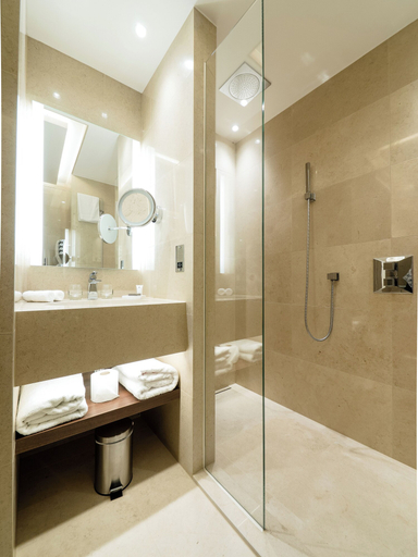 Bathroom 4, One Warwick Park Hotel, Kent