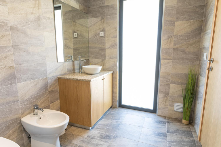 Bathroom 4, Casa do Outeiro, Arcos de Valdevez