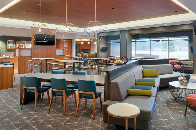 Food & Drinks 5, SpringHill Suites by Marriott Arlington TN, Shelby