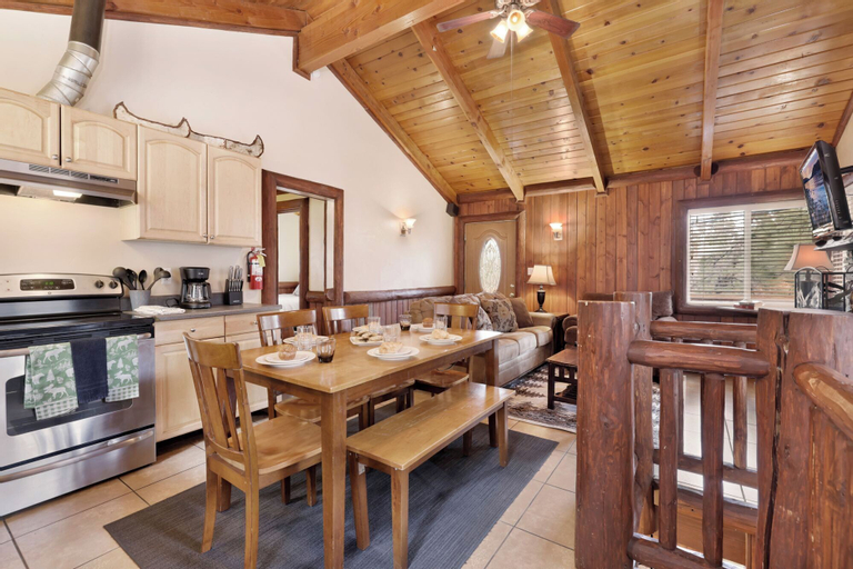 Dining Room 8