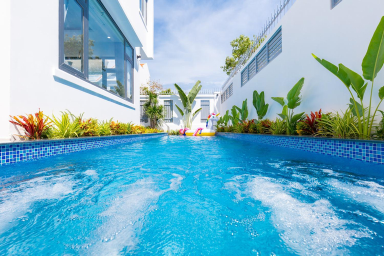 Swimming Pool 14