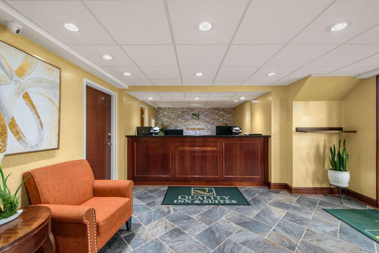 Public Area 1, Hibiscus Inn & Suites, Atlantic