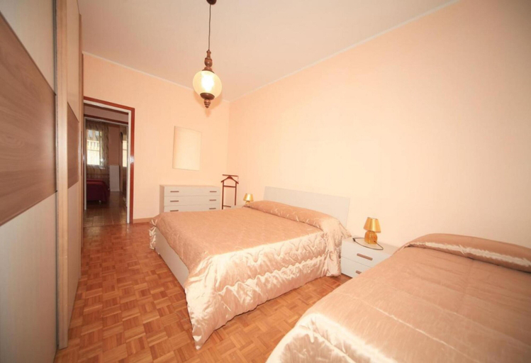 Bedroom 4, Crispi 231 - Milanomare, Savona