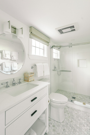 Bathroom 4, The Cottages at Nantucket Boat Basin, Nantucket