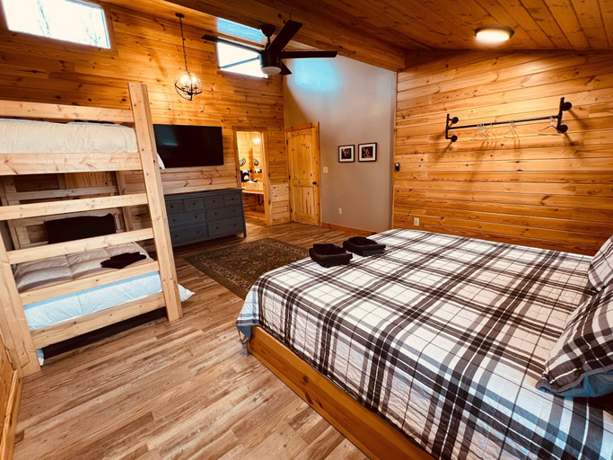 Others 5, Dolly's Lodge # 3, Sevier