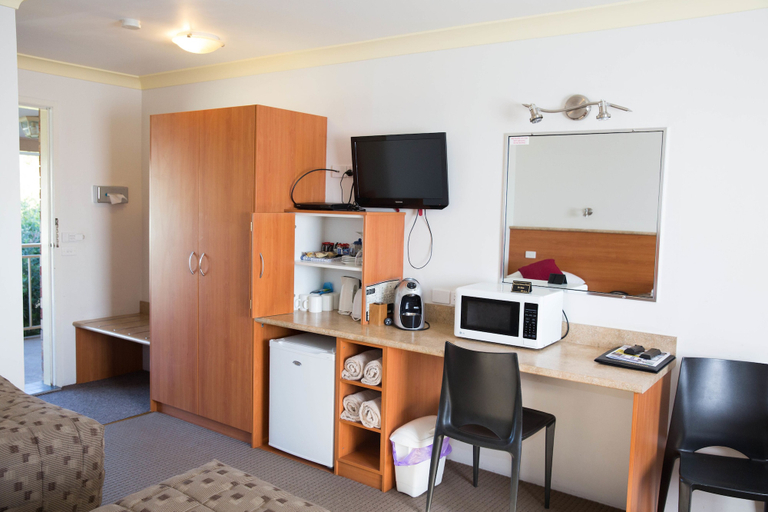 Others 5, Scone Motor Inn, Upper Hunter Shire