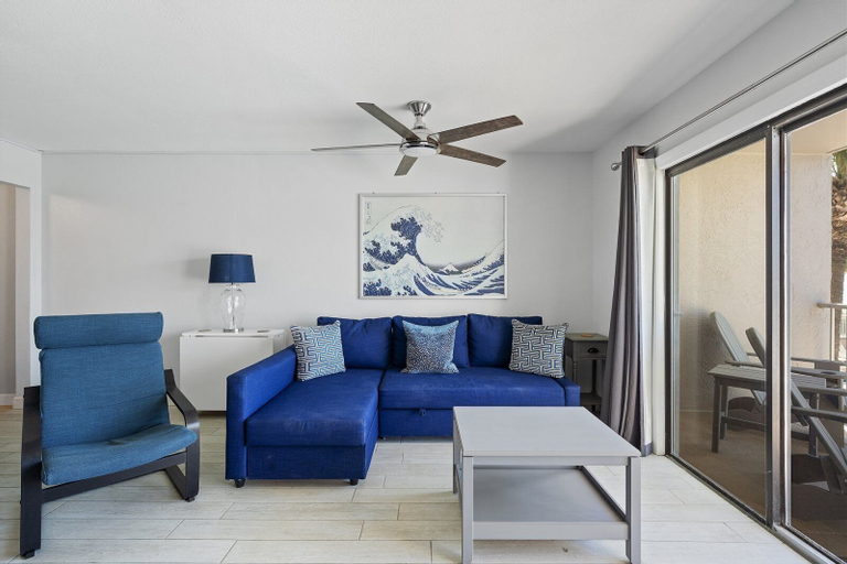 Bedroom 3, The Summit 220, Bay