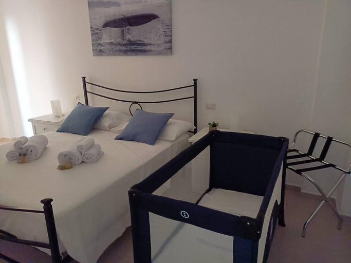 Others 5, DanysHome Circe, Latina