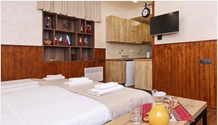 Bedroom 2, Family Mini-Hotel Martirosyan's and tours, Yerevan