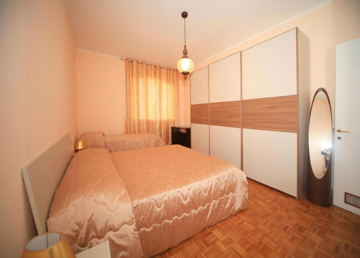 Bedroom 3, Crispi 231 - Milanomare, Savona