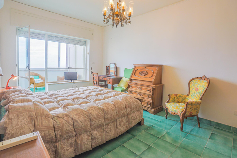 Room 2, Sea Inside, Salerno