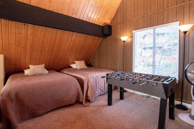 Bedroom 3, Living THE Dream #1807, San Bernardino