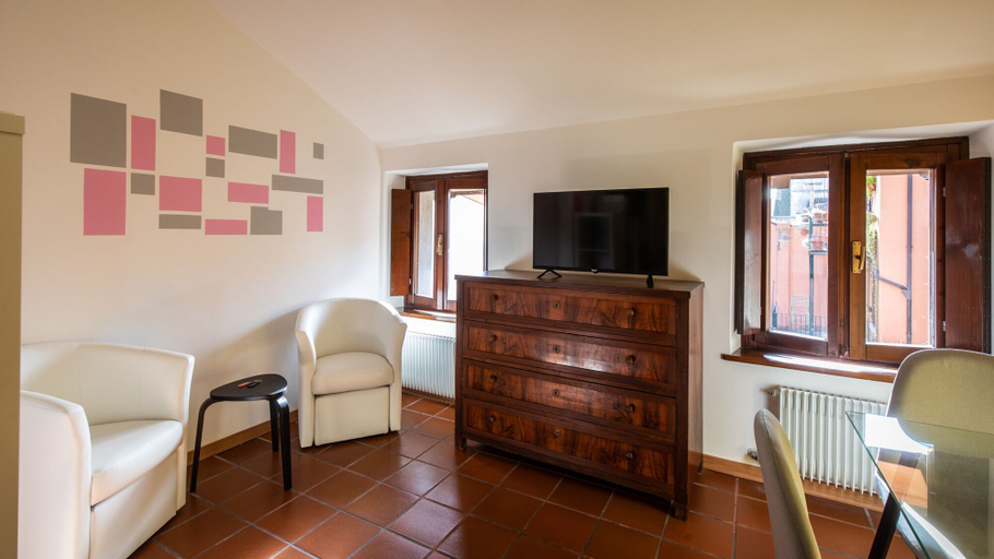 Bedroom 5, Italianway - Castellana 68, Udine