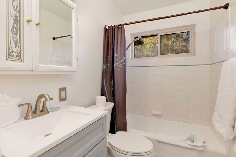 Bathroom, Cozy Cabin #1921, San Bernardino