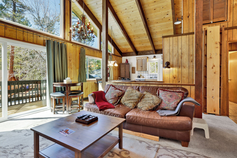 Others 5, Rustic Retreat #2419, San Bernardino