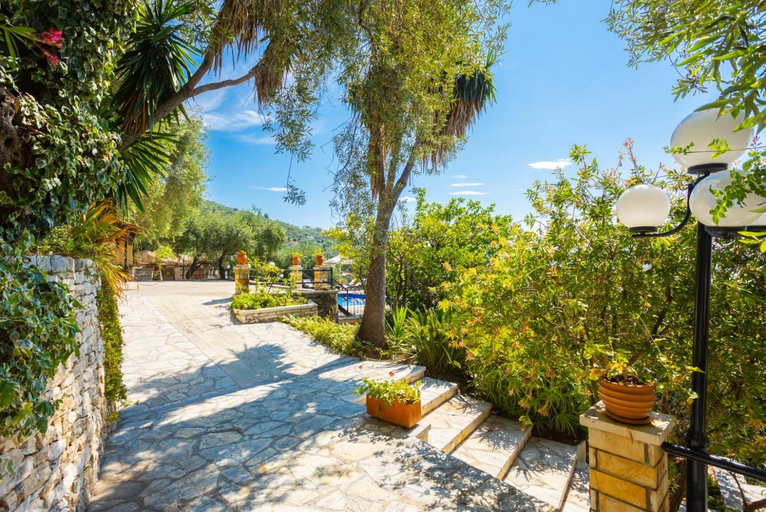 Others 5, Villa Lina, Ionian Islands