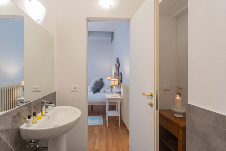 Bathroom 5, Villa Cardinal Ciceri - Penthouse Apartments, Como