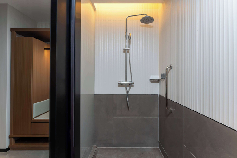 Bathroom 5