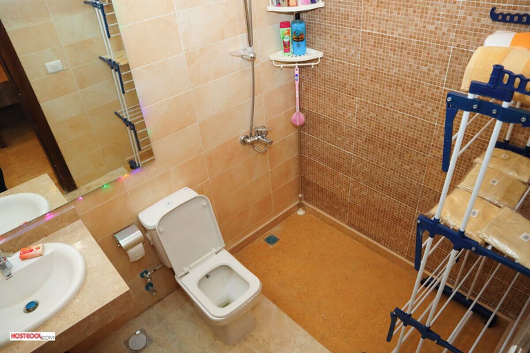 Bathroom 5, Hostgool Beach Chalets Mirage Bay Resort & aqua park, Safaja