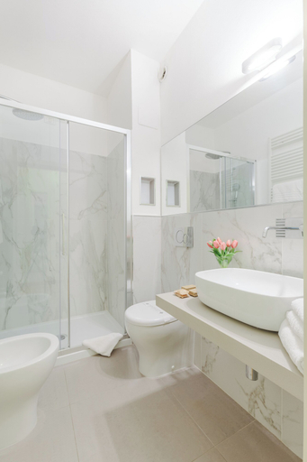 Bathroom 3, Hotel Hambros Il Parco, Lucca