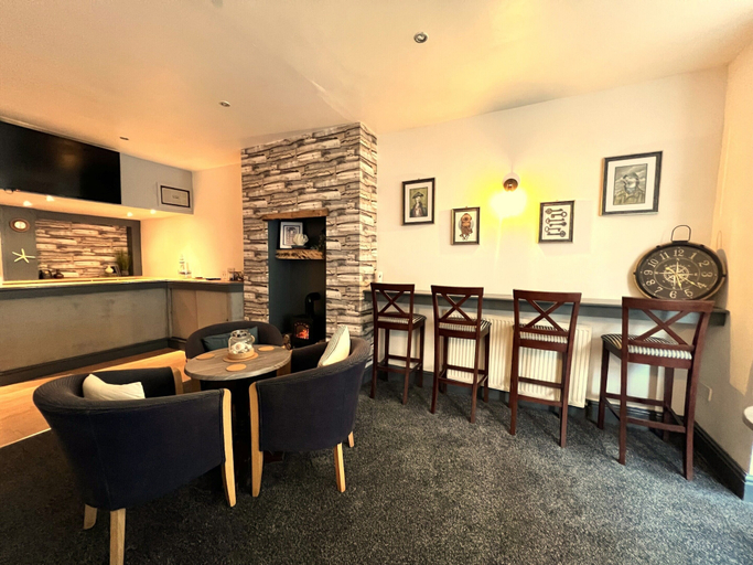 Food & Drinks 5, Central Cove Guesthouse, Blackpool