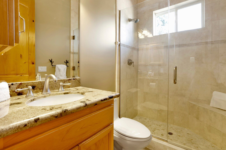 Bathroom 3, Sunset Ridge Villa #2178, San Bernardino
