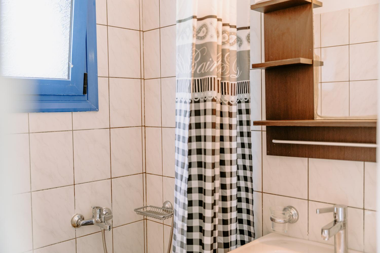 Bathroom 5, Villa Marina, Epirus