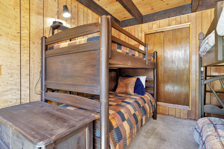 Bedroom 3, Rustic Retreat #2419, San Bernardino