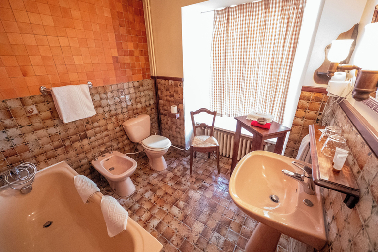 Bathroom 4, LE RELAIS CICERO, Sarthe