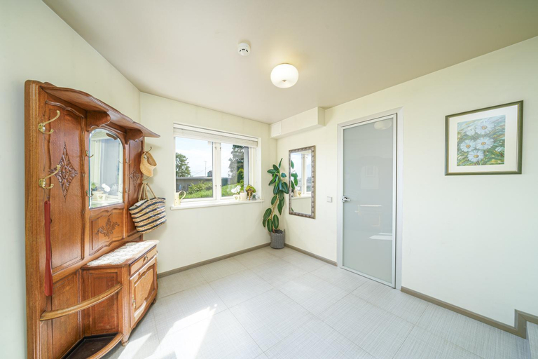 Others 5, Apartment With a Lake View and Sauna, Viljandi