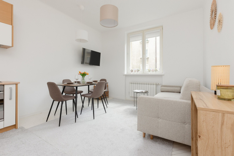 Others 5, Centre Apartment Sniadeckich by Renters, Warsaw