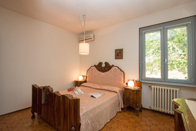Room 3, Villa dei Salici con Piscina by Wonderful Italy, Brescia