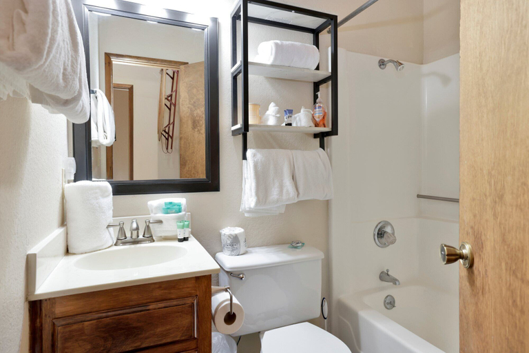 Bathroom, Escape IN THE Pines #2276, San Bernardino