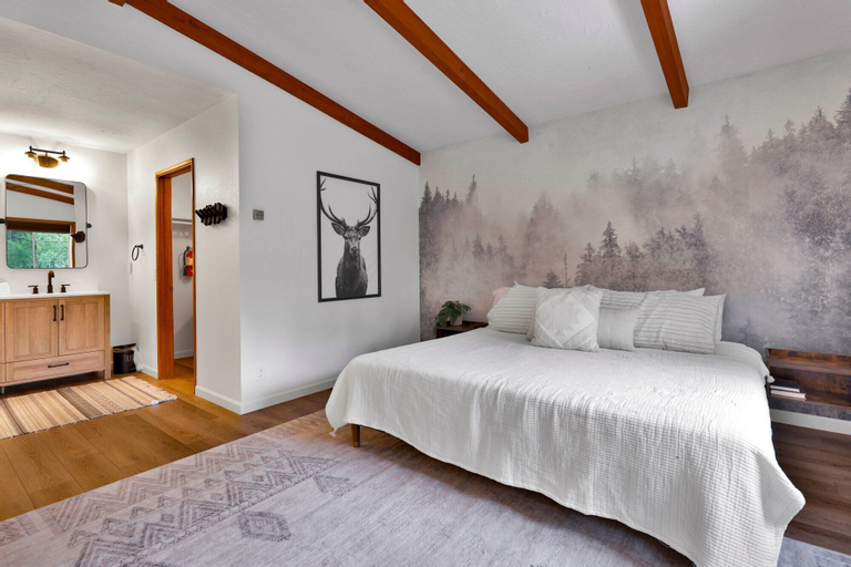 Bedroom 26