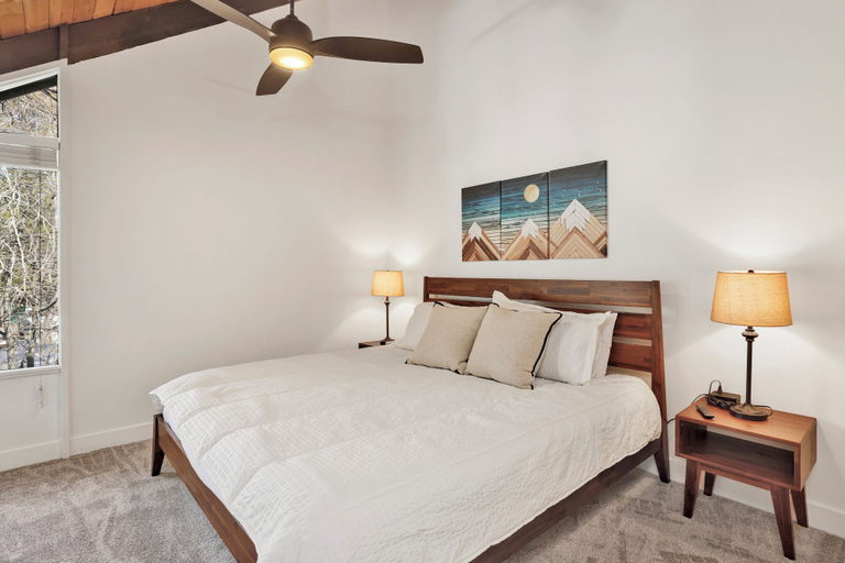 Bedroom 3, Summit SKI Haus #2460, San Bernardino