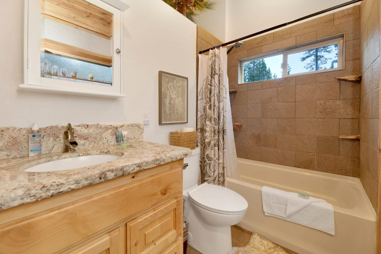 Bathroom, Fawnskin Cottage #2192, San Bernardino