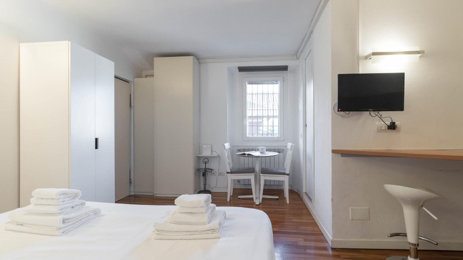 Others 3, Italianway - Moscova 52, Milano