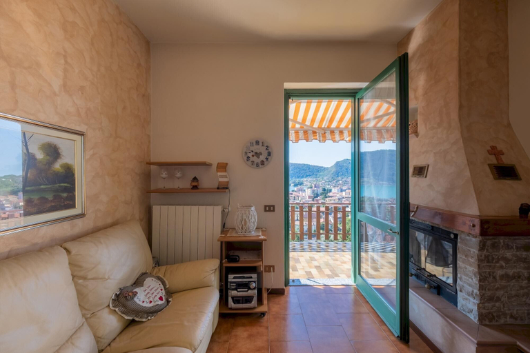 Others 3, Casa Cristy in Sarnico, Bergamo