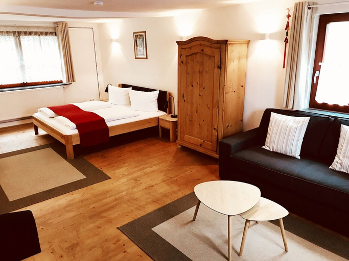 Bedroom 3, Brunnenhof Randersacker - Das Kleine Hotel, Würzburg