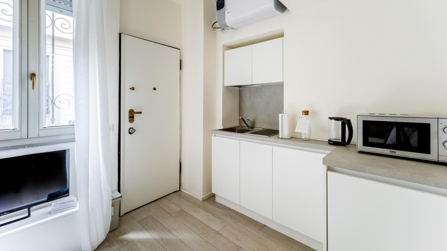 Room 2, Italianway - The B Village Standard - 02, Milano
